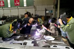 廣州鈑金設計加工廠家，【恒宇泰金屬】做與同行不重復的產品