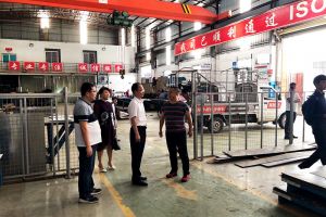 附近的激光切割加工廠，吸引廣寧縣領導過來參觀指導工作【恒宇泰金屬】