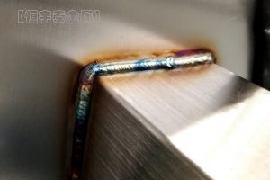 影響到激光焊接質(zhì)量的主要參數(shù)