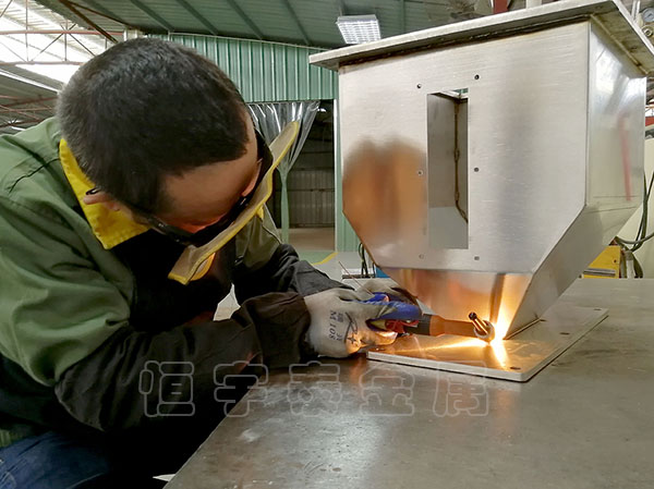 焊接加工工藝中聯接方法和特點