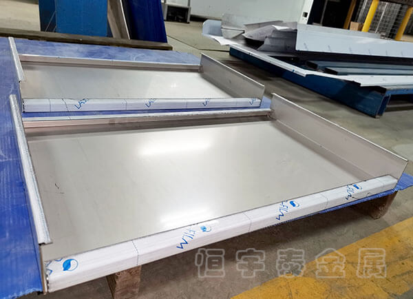 進行不銹鋼折彎加工時需要注意的細節